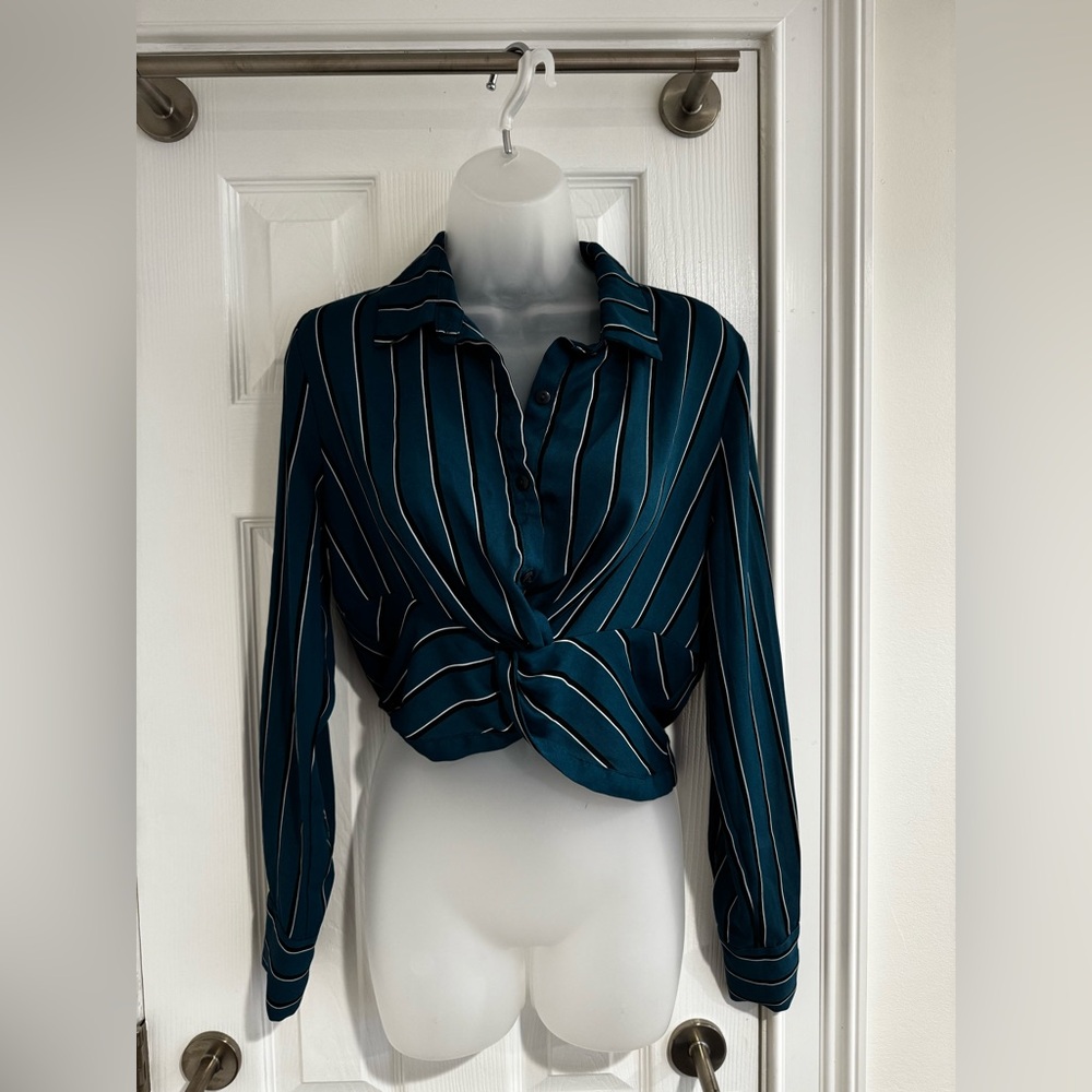Active USA Teal & Black Striped Knot Front Long Sleeve Cropped Blouse (Size M)